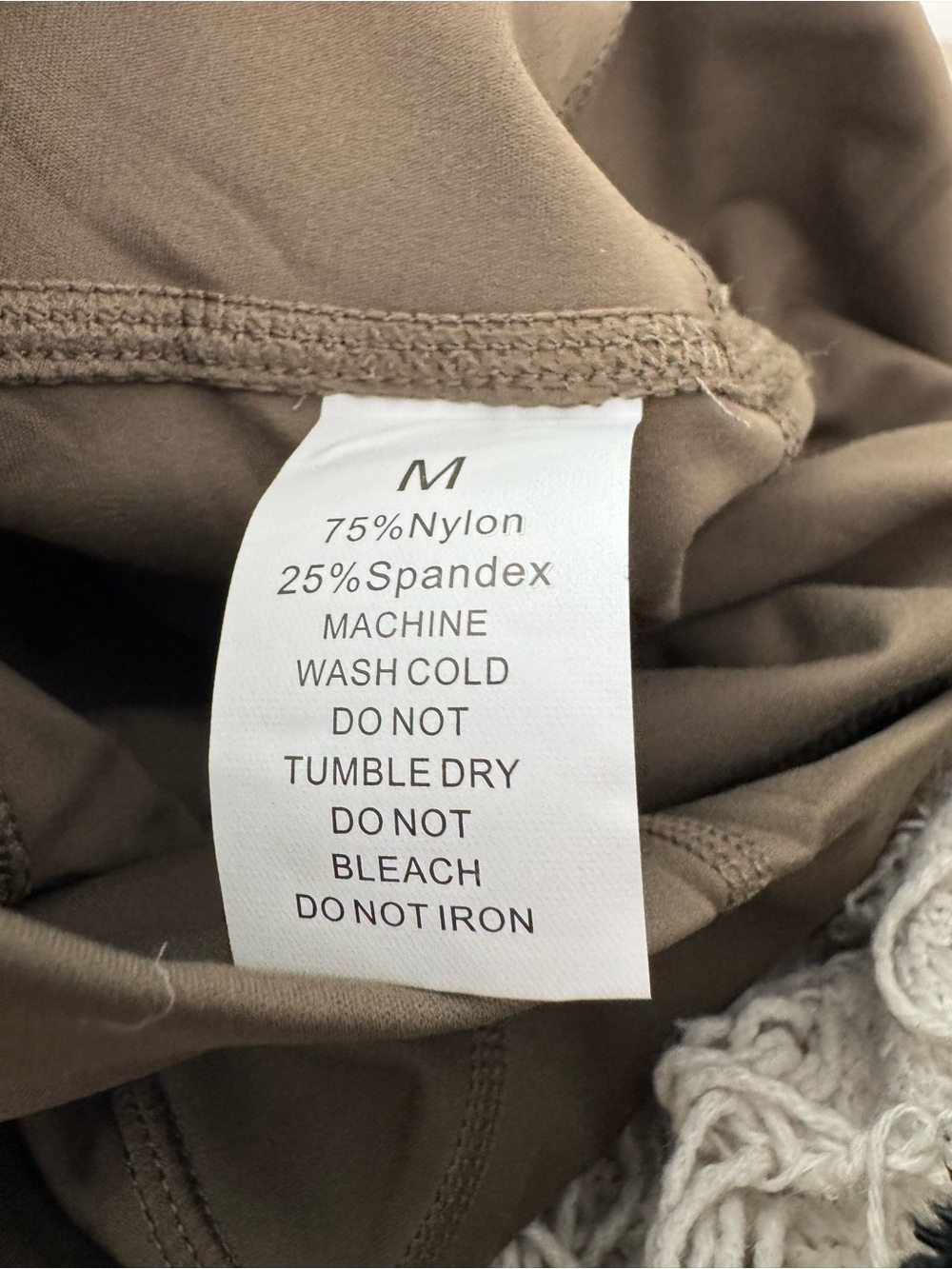 Yeoreo Hedda 32" CoreFlex Flared Leggings Army Green Medium New - Picture 5 of 5